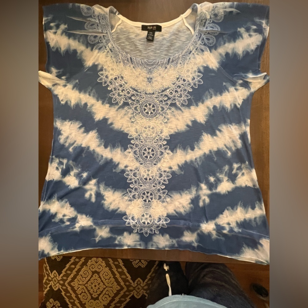 Women's Blue Tie-Dye Top - Picture 8 of 9